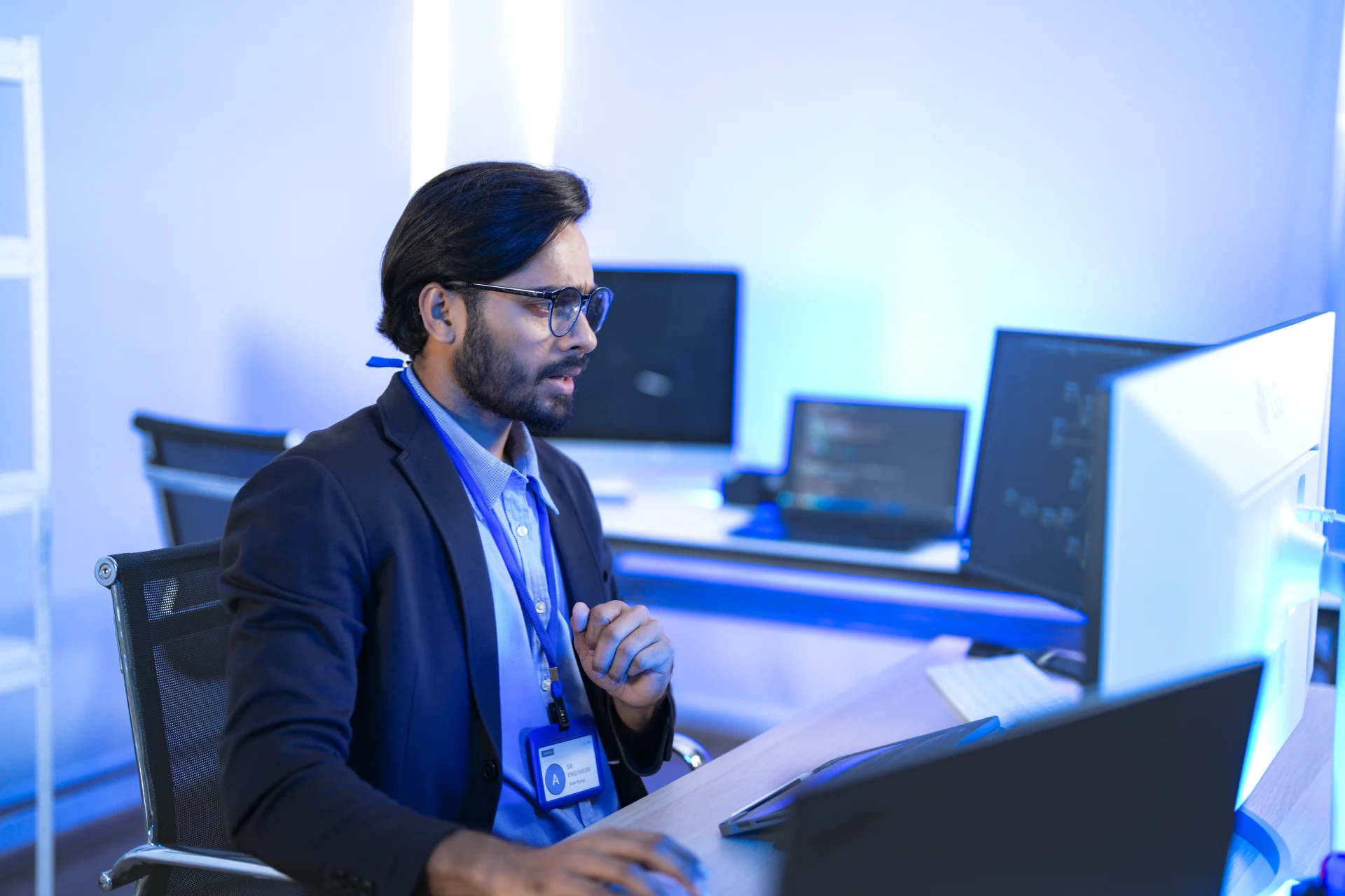 Focused financial analyst or software devel 2025 08 11 00 59 08 utc